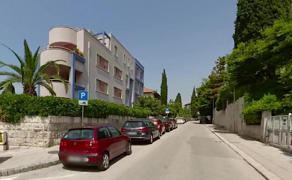 Palm Tree Superior - Specially Designed Three-room - Location Right Next To The And The Center - Beautiful Terrace Apartman *